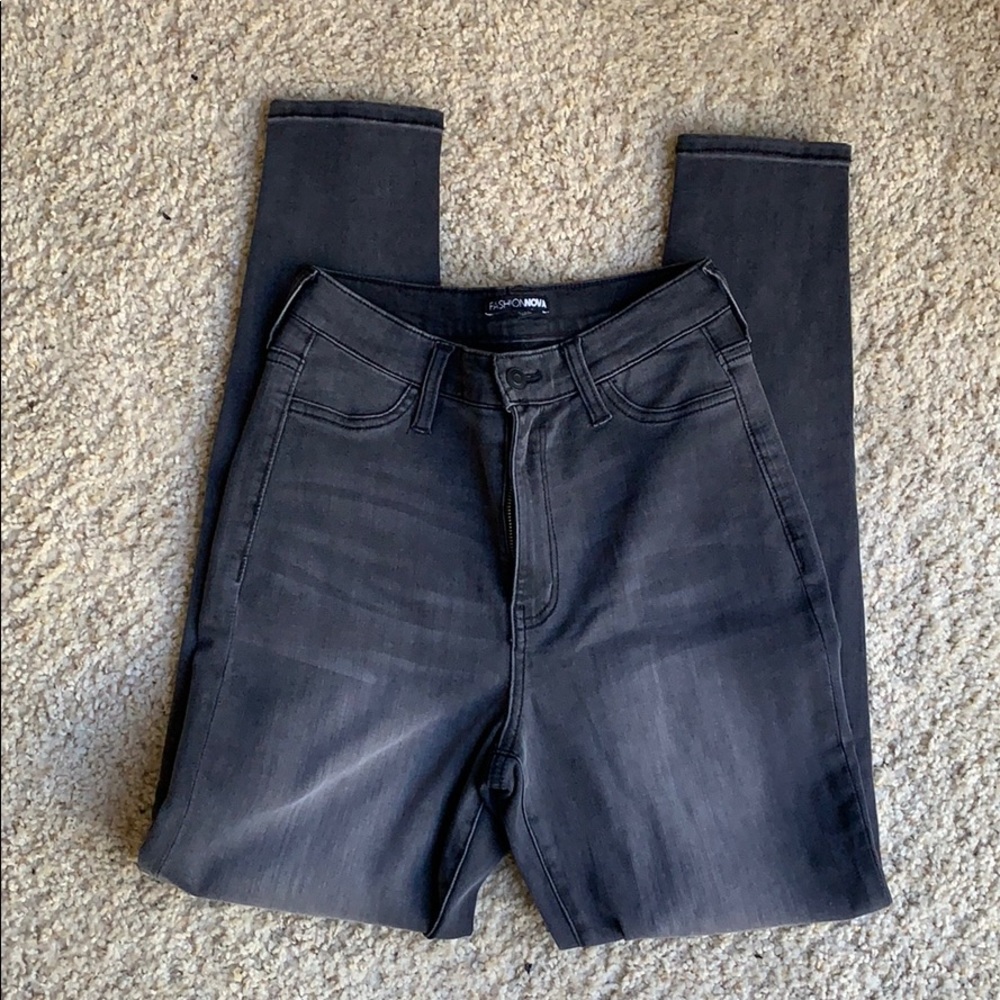 Fashion nova jeans